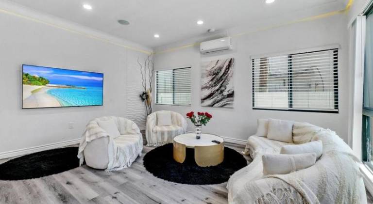 Villa with 2 rooms for 4 persons — photo 2