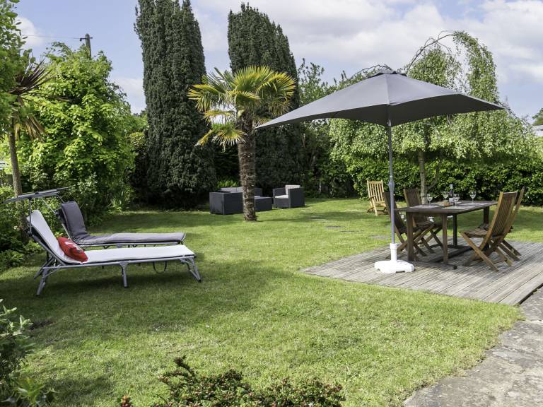 Fully equipped house with yard, terrace & BBQ | Pets allowed — photo 2