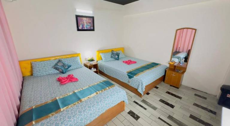 Dhanmondi Lake View Hotel