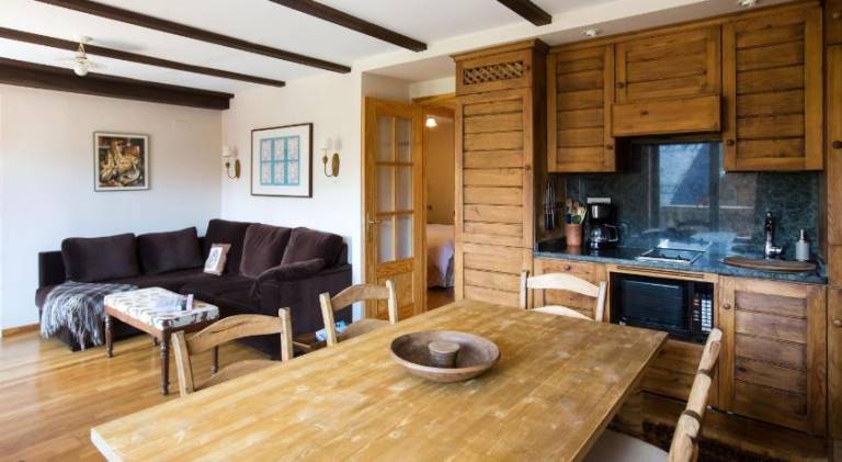 Rental apartment with 2 rooms for 6 persons — photo 2