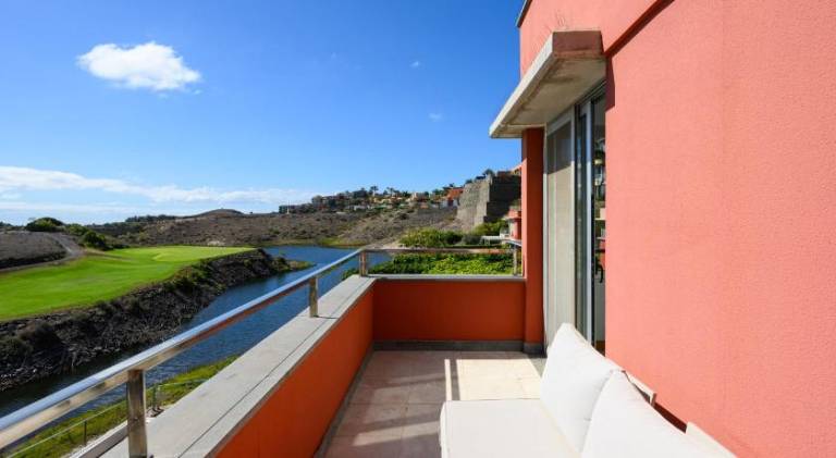 Villa with pool — photo 3