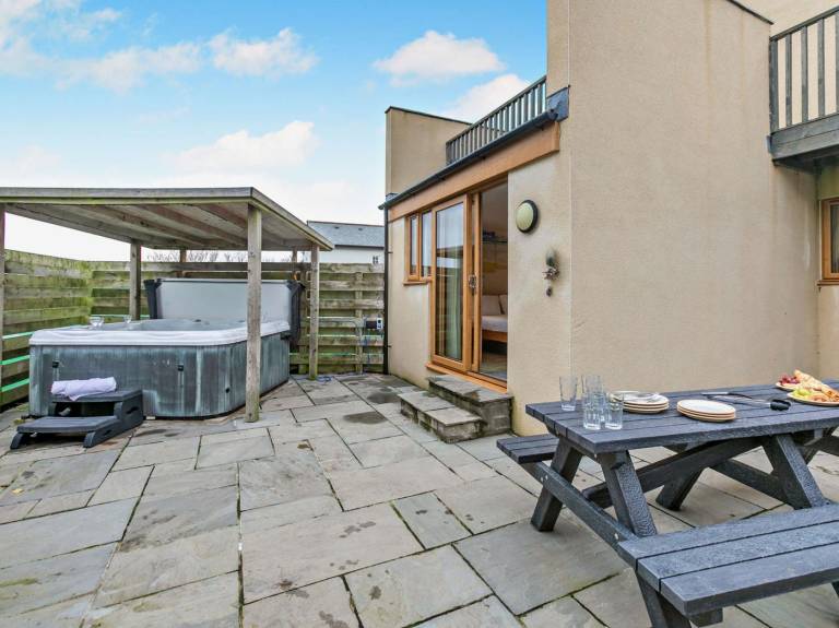 Fully equipped charming cottage with garden & jacuzzi | Pets allowed in Newquay
