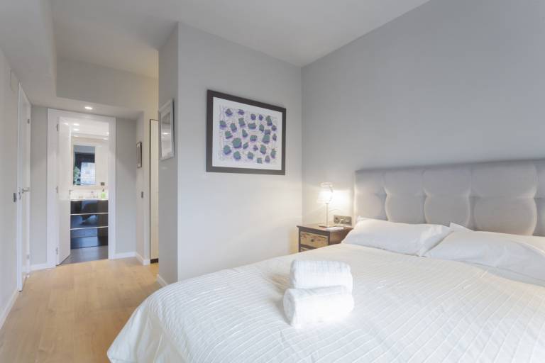 Holiday apartment with patio | Near Puerta de Alcalá in Madrid