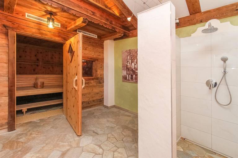 Rental apartment with sauna, terrace & pool | Lake view — photo 5