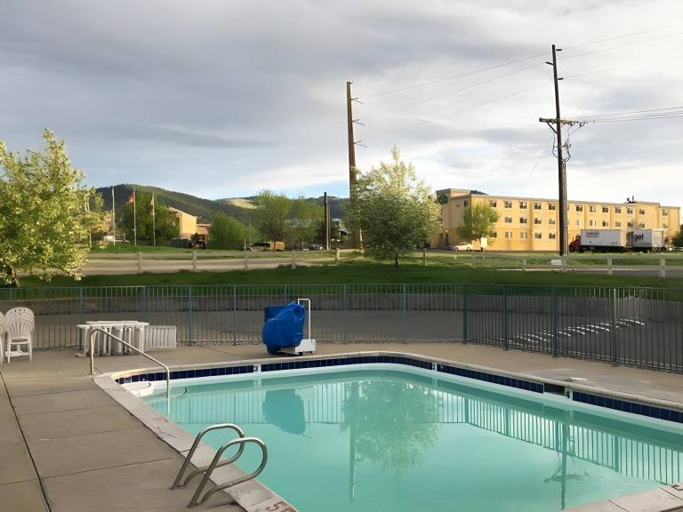 Americas Best Value Inn & Suites Helena — photo 2