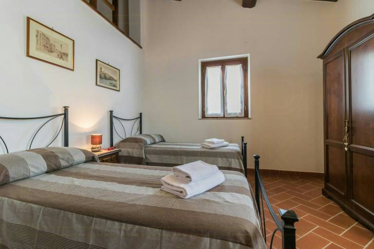 Lovely apartment with pool in Chianti — photo 4
