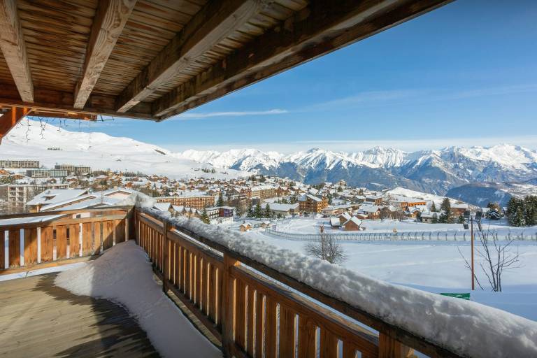 Child-friendly chalet with private pool, patio & sauna | Next to the ski | Suitable for remote work | Pet-friendly — photo 3