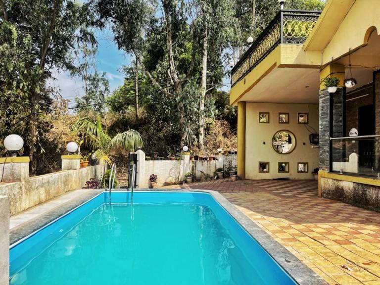 Vacation home with barbecue, pool & yard | Good for workation — photo 4