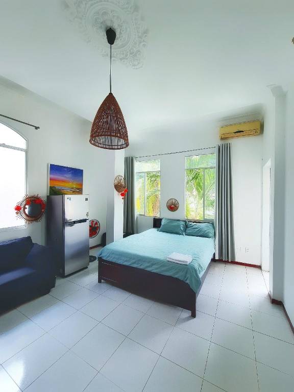 House with pool & yard in Ho Chi Minh City
