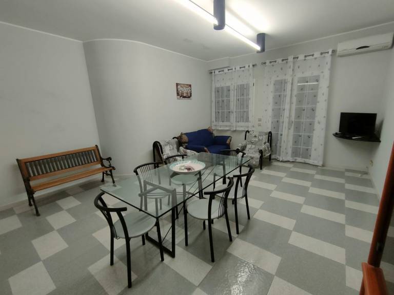 Holiday Home 'Villetta Roby' with Private Terrace, Private Garden and Air Conditioning — photo 5