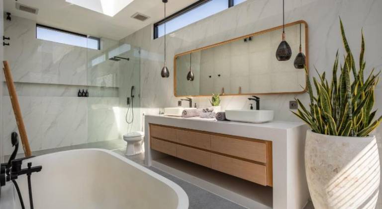Villa with pool — photo 2