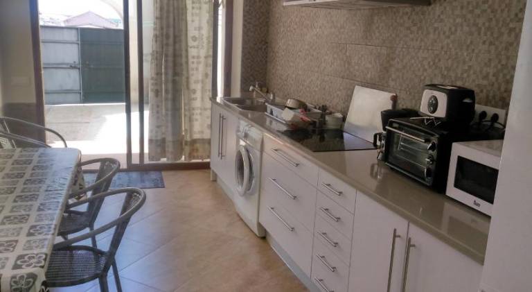 Spacious vacation home | Pets allowed — photo 3