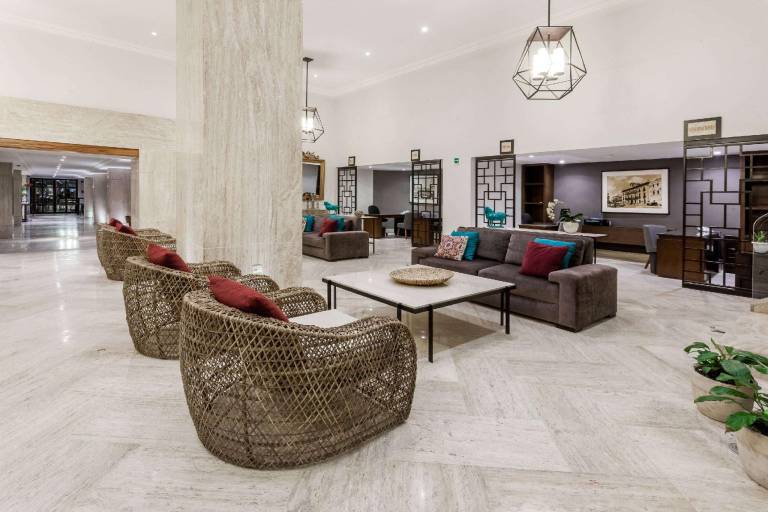 Ramada Plaza Leon — photo 2