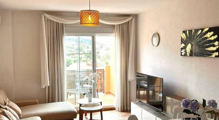 Apartment with pool in Mijas