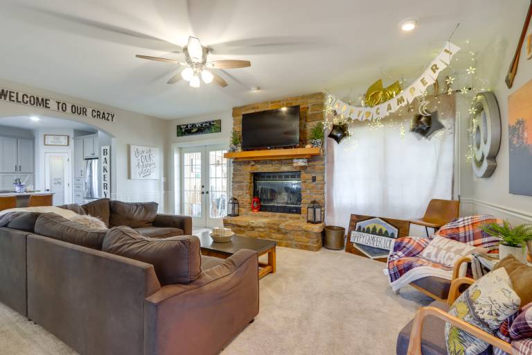 Surrounding Lake Views! Eureka Springs Home — photo 5