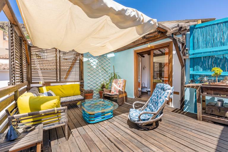 Family-oriented beautiful vacation home with terrace, grill & fast internet | River view | Suitable for remote work | Pets allowed — photo 2