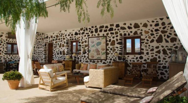 Villa with private pool, patio & yard | Suitable for remote work — photo 4