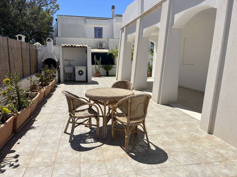 Child-friendly beautiful villa with yard | City view | Close to the beach | Pets are welcome — photo 3