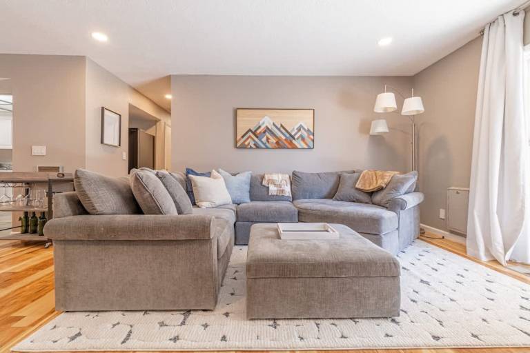 Vibrant Boho Family Home 3 Bed Pet Friendly UNR