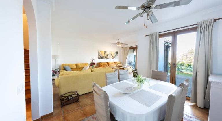 Rental apartment with terrace & pool in Mijas