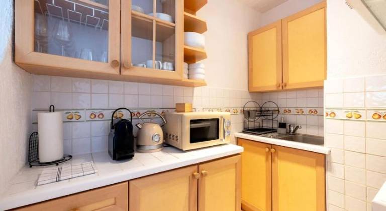 Serviced apartment with terrace — photo 5