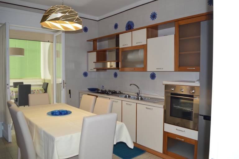 Big rental apartment with terrace & yard | Pets allowed — photo 4