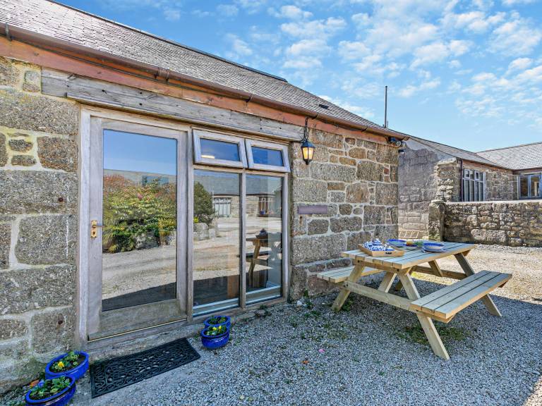 Cottage Mousehole