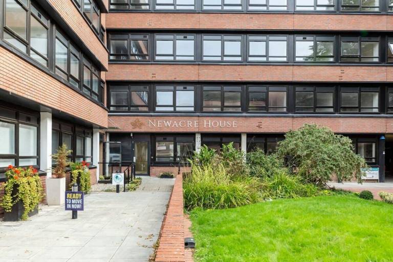 Apartment East Grinstead
