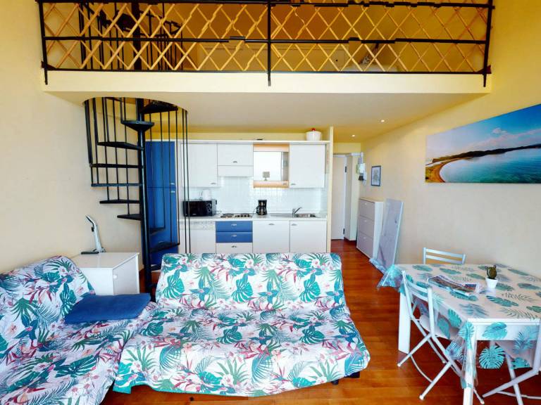 Studio with mezzanine, sea view, Wi-Fi, near beach — photo 3