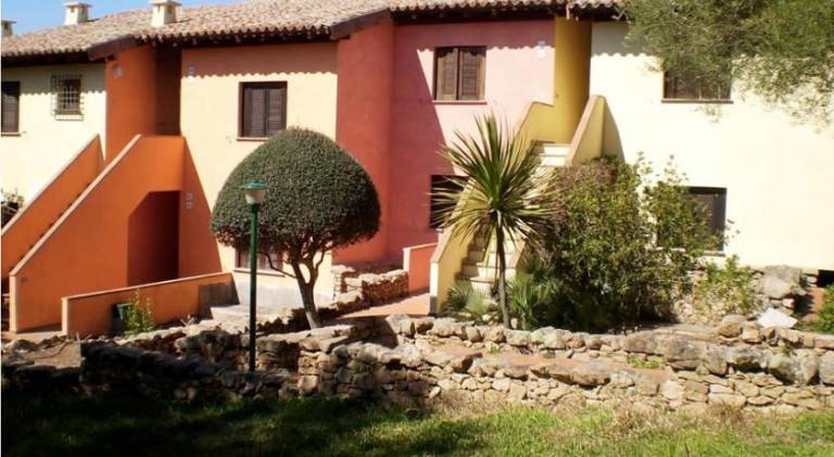 Apartment with private pool & terrace in Olbia