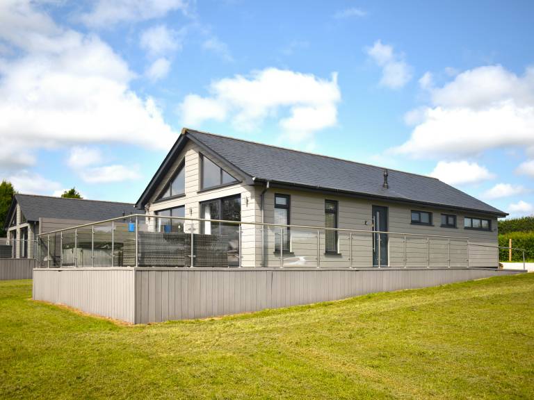 Oak Park Two UK50063