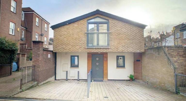 Big house | Pets allowed in Kingston Upon Thames