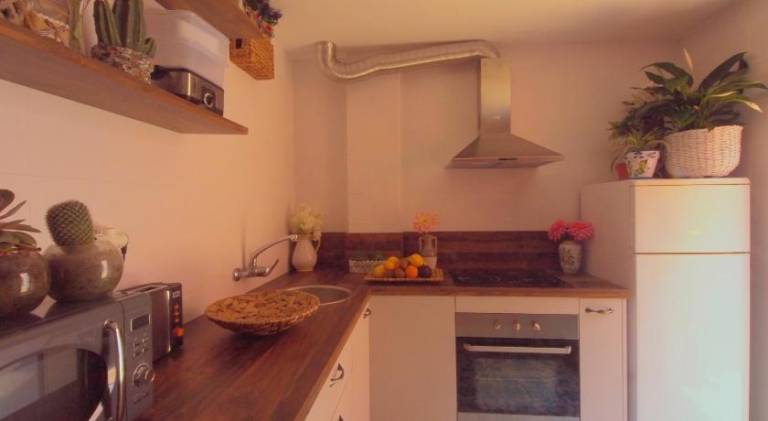 House with yard, private pool & terrace | Next to the beach | Suitable for remote work | Pets allowed — photo 5