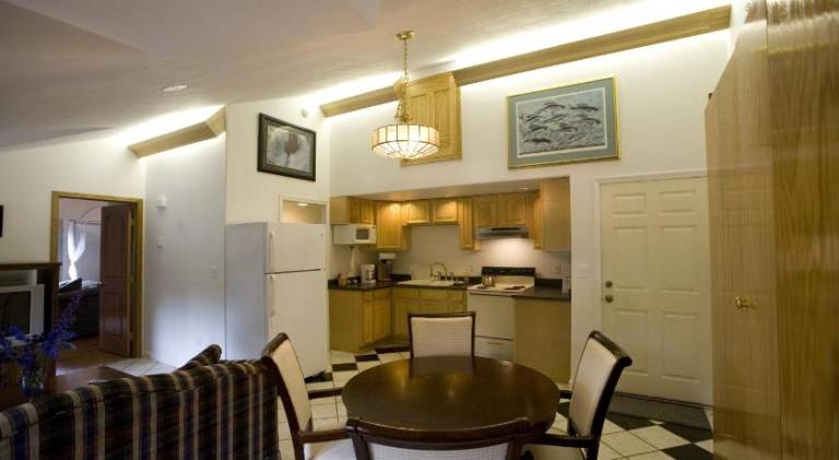 Abbey Archway Inn — photo 2