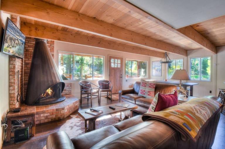 Cabin  Homewood