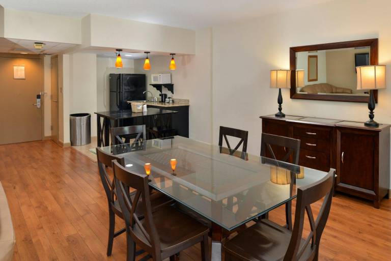 Hawthorne Inn & Conference Center — photo 4