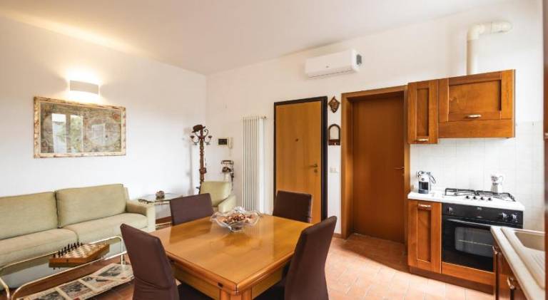 Apartment with 2 rooms for 5 persons — photo 2