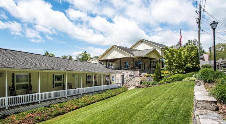 Boxwood Lodge Blowing Rock near Boone-University in Blowing Rock, NC