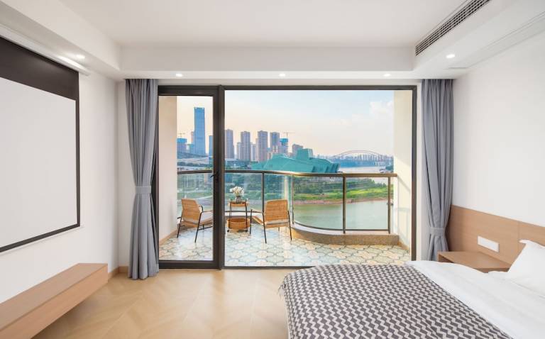 Bed and breakfast  Yuzhong