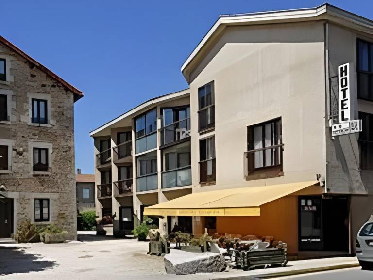 Logis Hotel Restaurant des Voyageurs in Mende