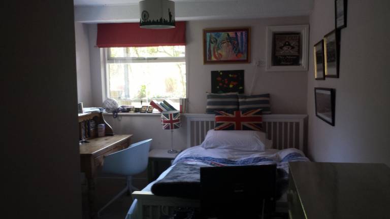 Private room Burgess Hill