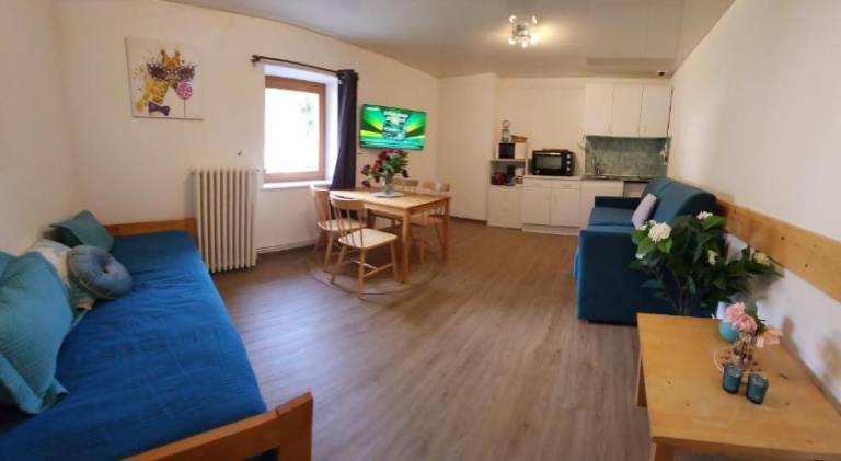 Lovely rental apartment with jacuzzi | Pet-friendly — photo 2