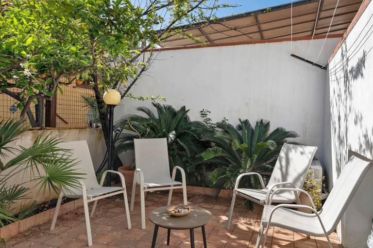 Villa 'Goffry' with Mountain View, Private Terrace and Air Conditioning in Trapani