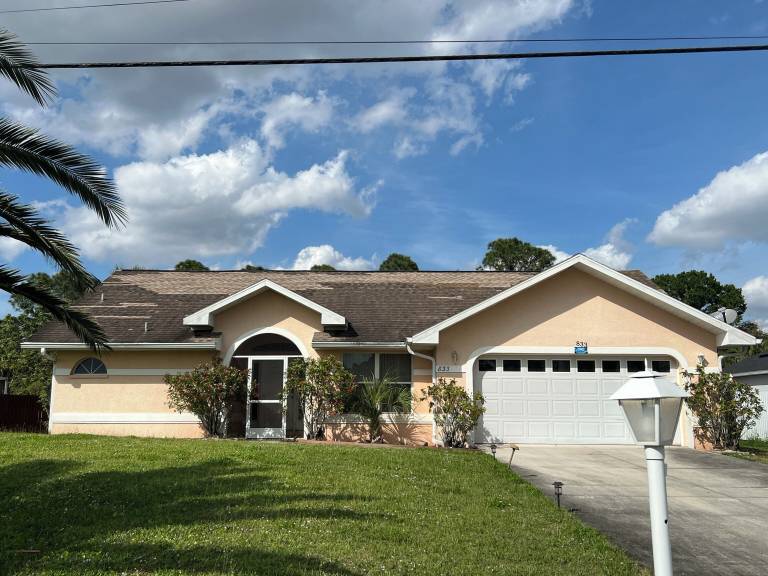 House Lehigh Acres