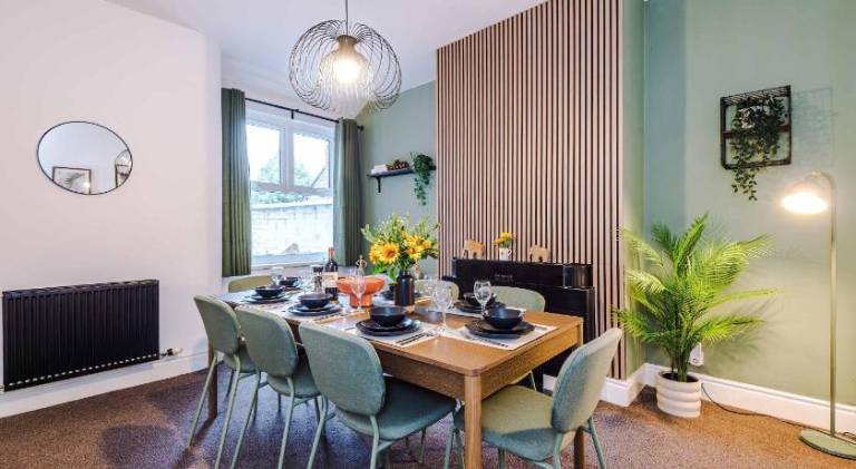 Beautiful house | Dogs allowed in Crewe