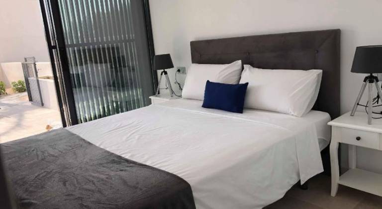 Rental apartment with heated pool, terrace & garden — photo 2