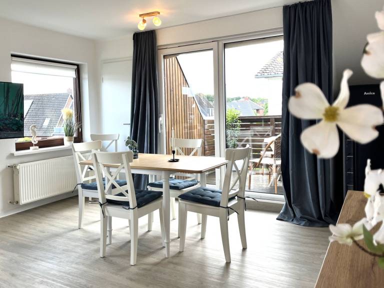 Ferienwohnung Coastal Residence 2 - mit Garage für E-Bikes in Groemitz