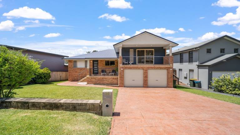House  Hyams Beach