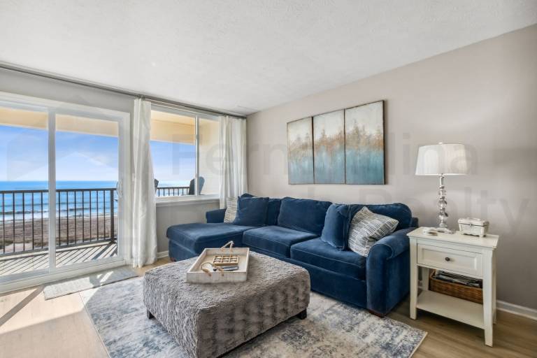 Condo | Sea view — photo 2