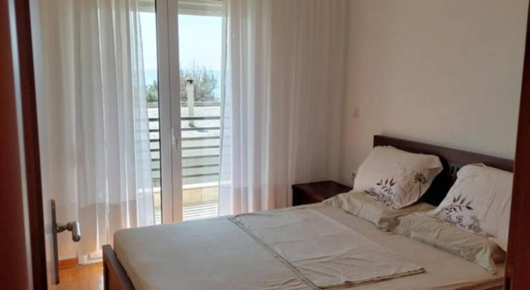 Holiday apartment with terrace | Close to the beach | Pet-friendly — photo 2